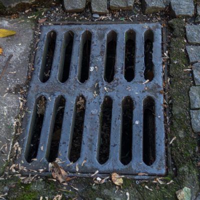 rain-grate-sewer-grate-city-infrastructure rain-grate-sewer-grate-city-infrastructure
